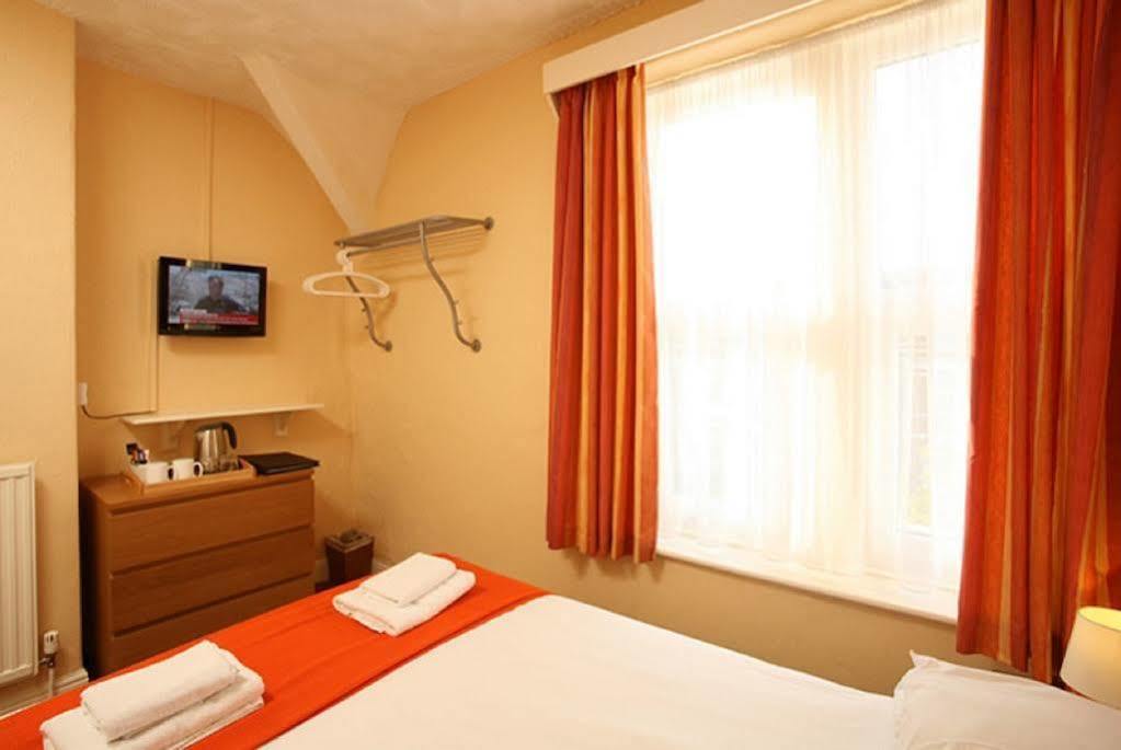 The Avala Guesthouse Cardiff Extérieur photo